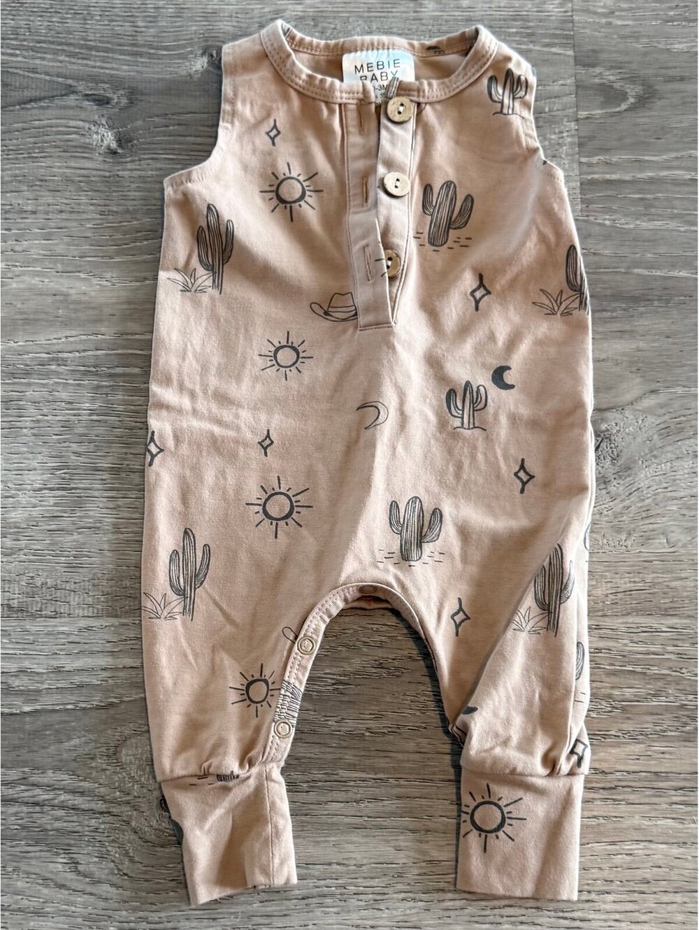Mebie Baby Boutique No-sleeve Pant Jumper/Romper 0-3 months